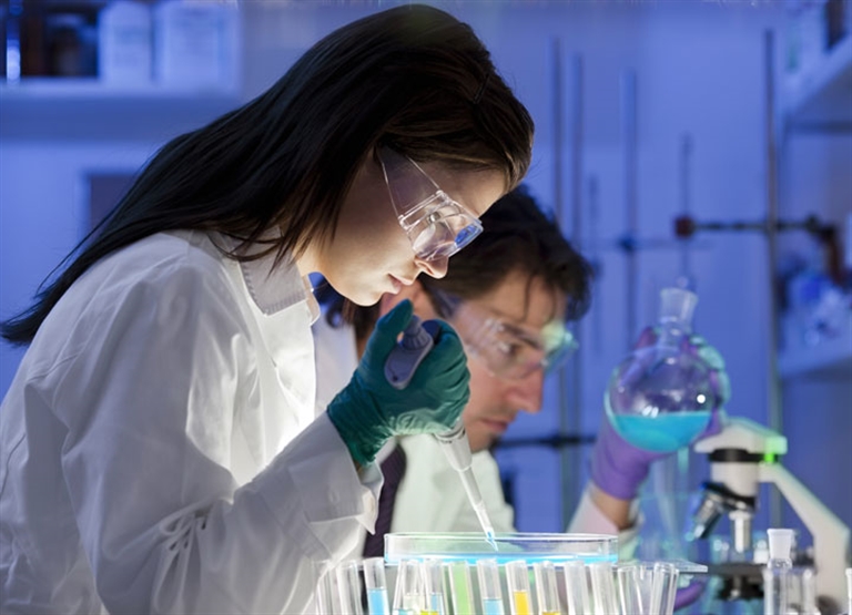 Humidification dans les salles blanches et laboratoires